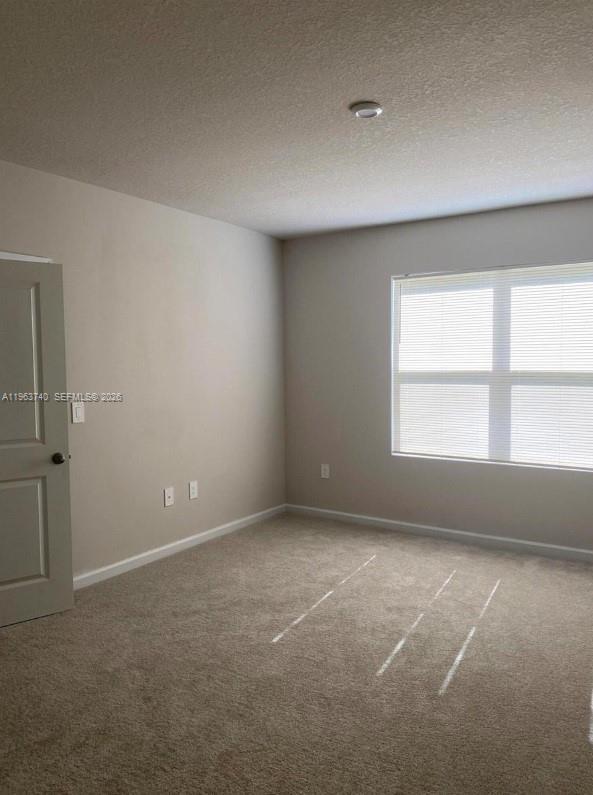 Building Photo - 323 Raspberry Rd