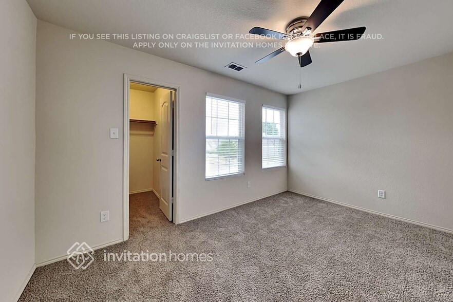 Building Photo - 2820 Englefield Green Dr