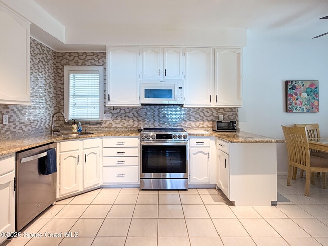 Building Photo - 3039 S Hwy A1A