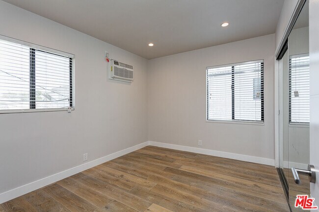 Building Photo - 2845 Redondo Blvd
