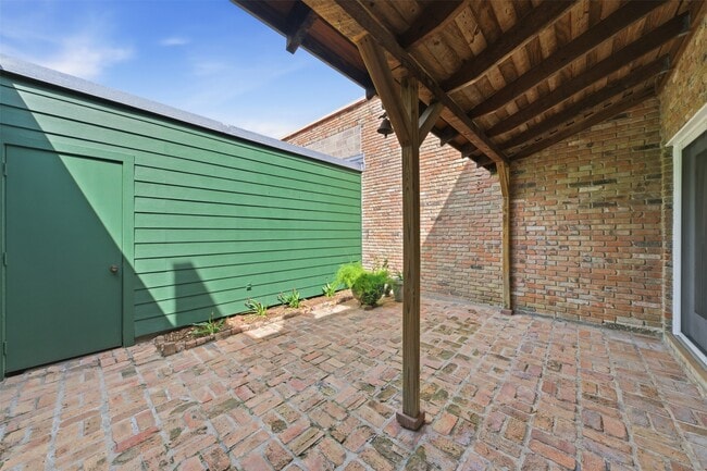 Building Photo - 8614 Oakford Dr