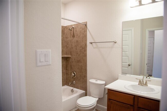 Building Photo - 24238 Prairie Glen Ln