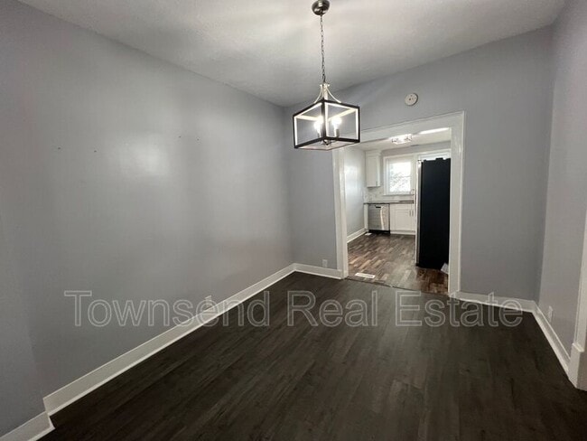 Building Photo - 134 John St