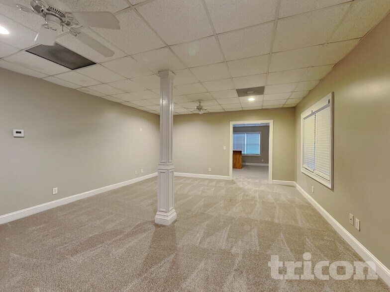 Building Photo - 609 Kristen Ct