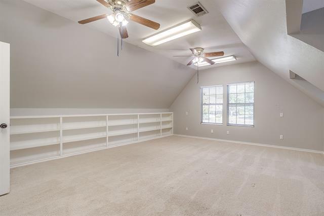 Building Photo - 1633 Trinity View St