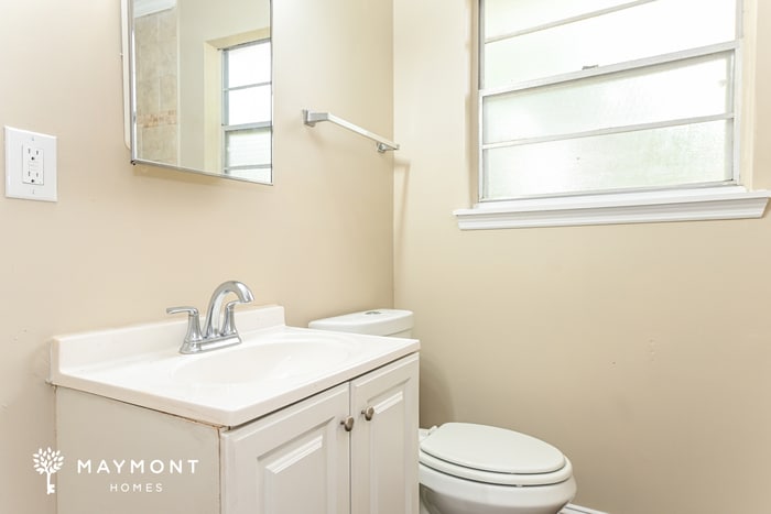 Building Photo - 6316 Solandra Dr