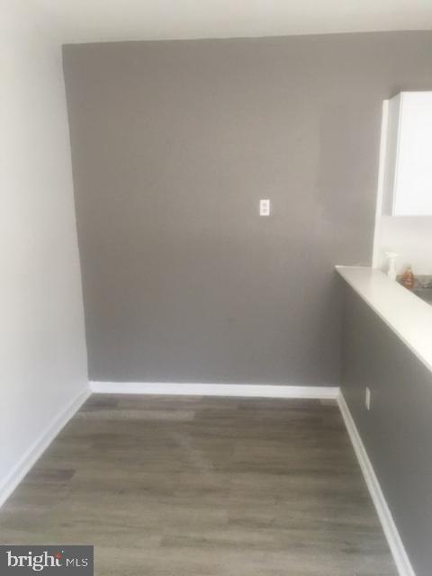 Building Photo - 1402 Collings Rd