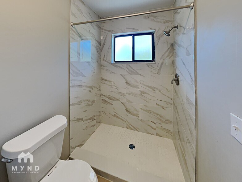 Building Photo - 5220 Juliet Ct