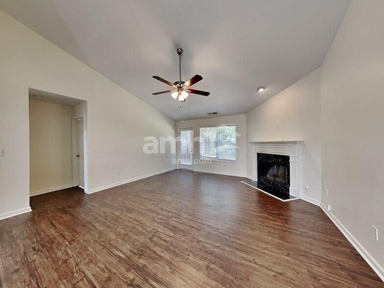 Building Photo - 3805 Hawk Tail Drive