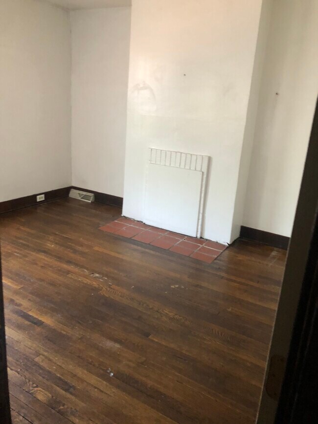 Bedroom 2 - 505 S Graham St