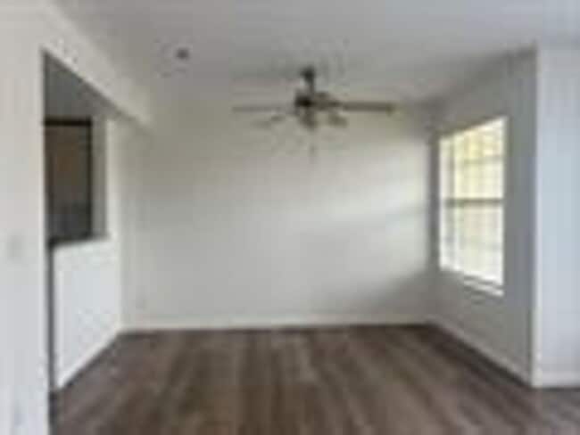 Building Photo - Ground Floor Condo in the heart of Hillcrest