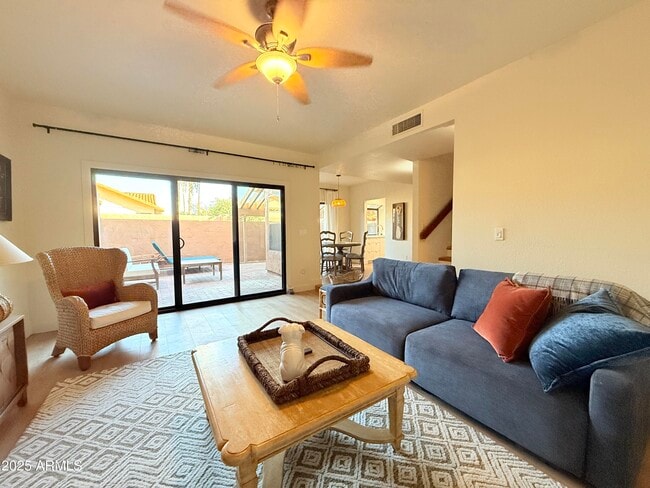 Building Photo - 5640 E Bell Rd