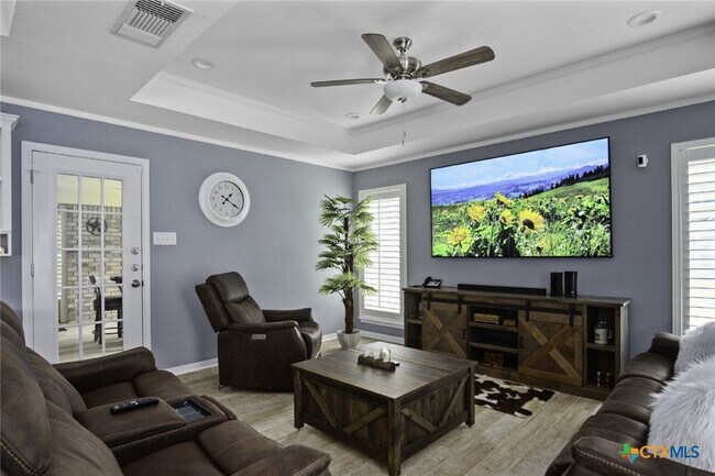 Building Photo - 5834 Greenforest Cir