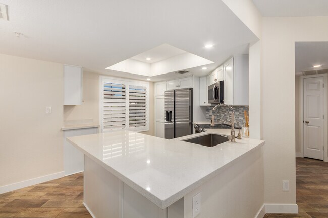 Building Photo - 9795 N 93rd Way