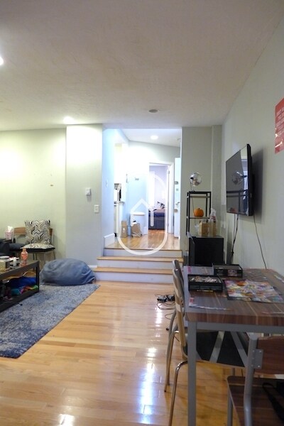 Building Photo - 36 Fenway