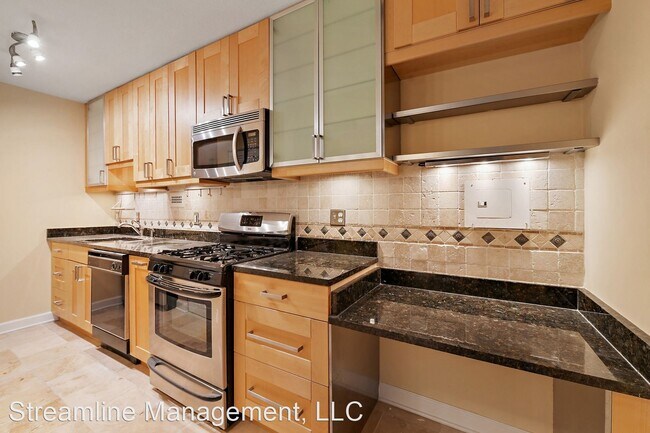 Building Photo - 1 br, 1 bath House - 4242 East West Hwy #914