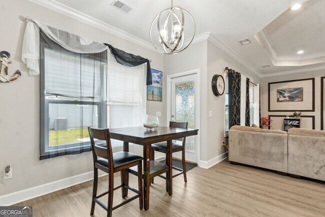 Building Photo - 145 Verano St