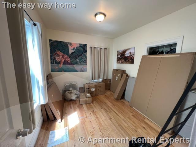 Building Photo - 128 Cedar St