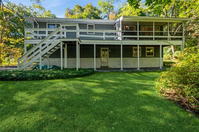 Building Photo - 235 Douglas Rd