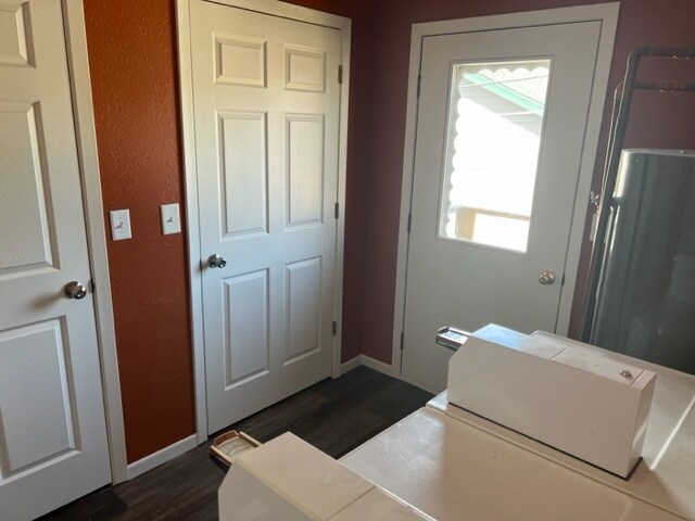 Laundry Rm - 3650 W 8th St