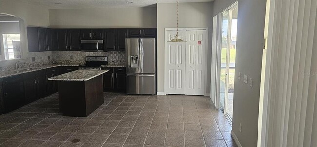 Building Photo - 8500 Palm Harbor Dr