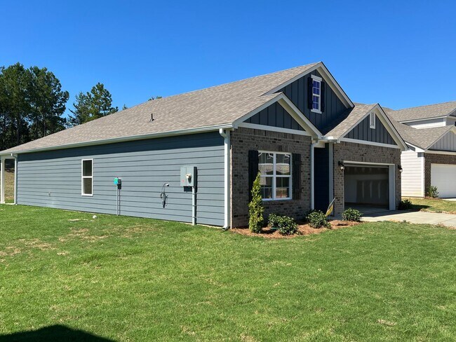 Building Photo - Newer 4BR / 2BA One-Level Home – Granite, Stainless Appliances, Large Backyard, Cul-de-Sac