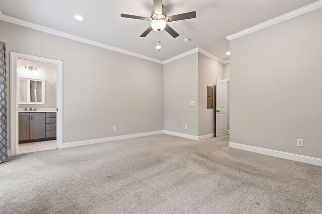 Building Photo - Beautiful One-Story Home Near the Golden Belt Historic District