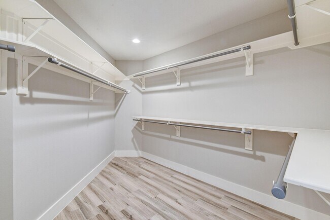 Building Photo - 35 Silkbay Pl