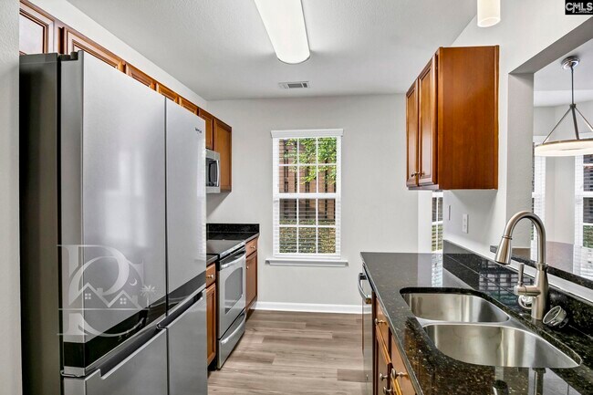 Building Photo - 513 Lanesborough Dr