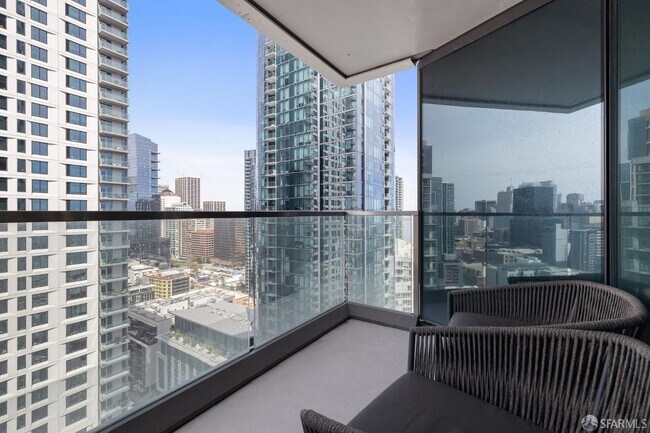 Building Photo - 401 Harrison St