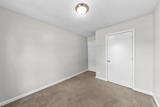 Building Photo - 133 E Street Clarksville, TN 37042