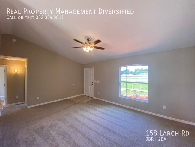 Building Photo - 158 Larch Rd