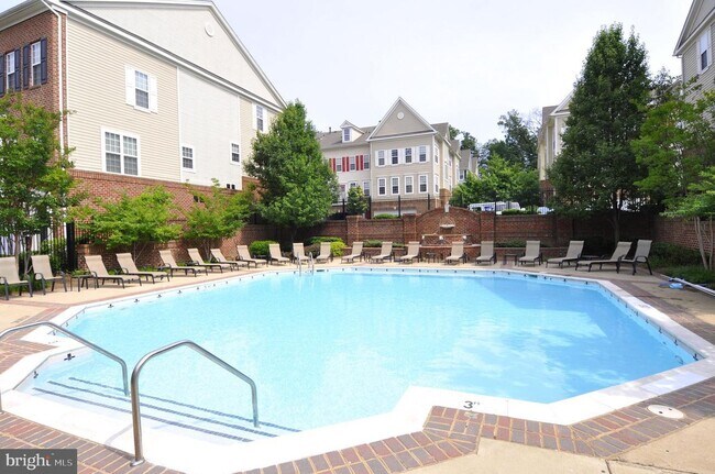 Building Photo - 8050 Nicosh Circle Ln