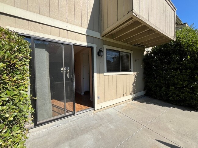 Building Photo - King Courts Condo! Backs to the Park! Blocks from Downtown SLO