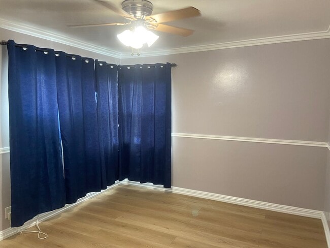 Building Photo - 2 Bedroom House for RENT with Garage and e...