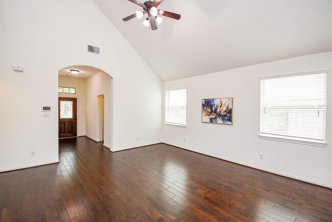 Building Photo - 6410 Papaya Bend Dr