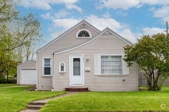Building Photo - Mishawaka Near local Parks