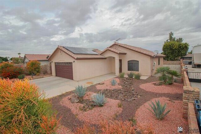 Building Photo - 3 Bedroom SOLAR Home in the Foothills for Rent!