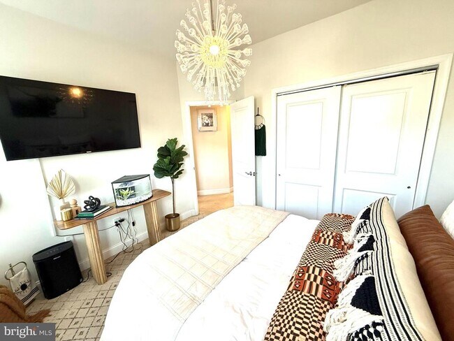 Building Photo - 17351 Redshank Rd