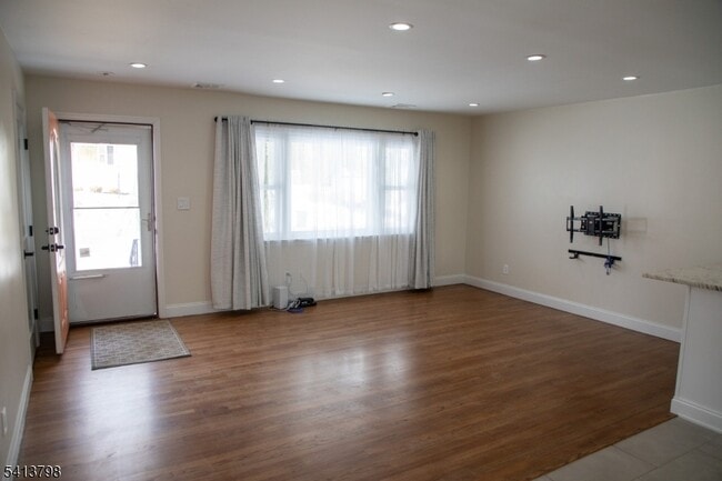 Building Photo - 711 Brooklyn Ave