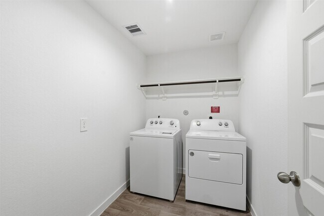 Building Photo - 3914 Beltingham Bend Wy