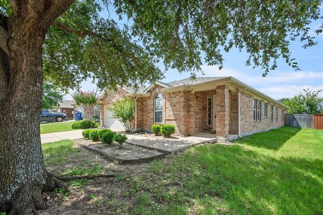 Building Photo - 3110 Eastwood Dr