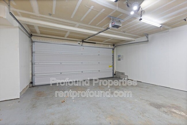 Building Photo - 16090 SW Audubon St