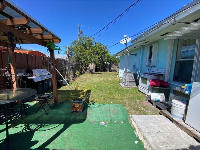 Building Photo - 11545 SW 224th St