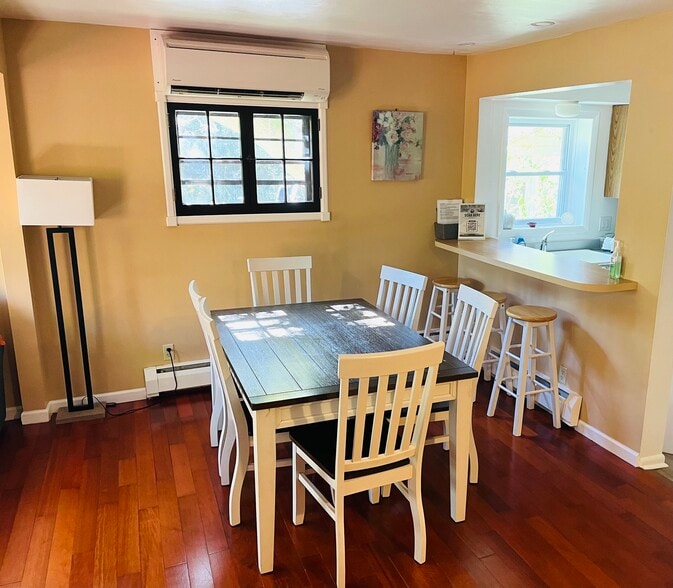 Dining room - 2661 Titus Avenue Ext