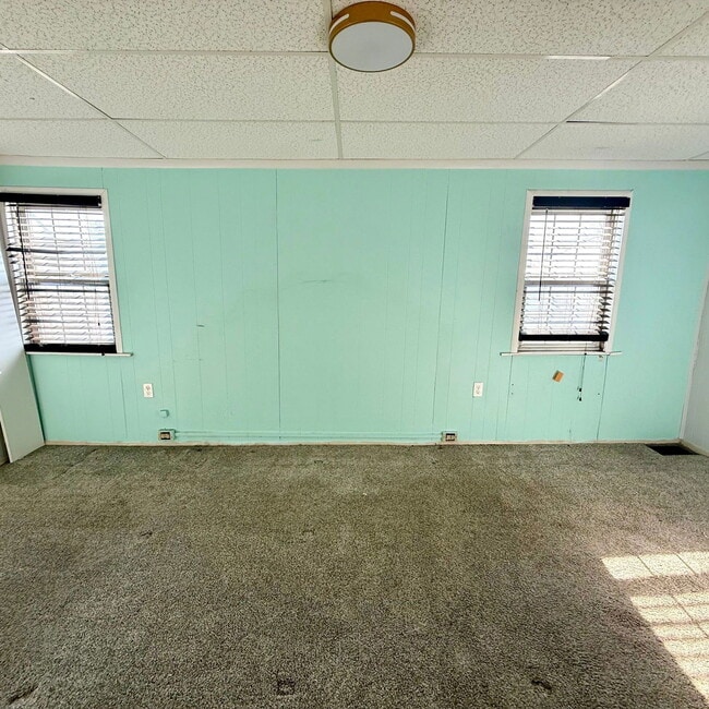 Building Photo - 219 Mt Joy St