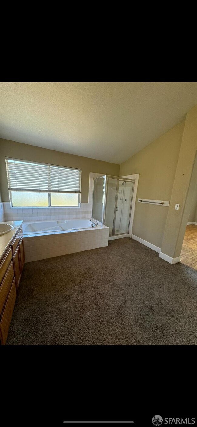 Building Photo - 4009 Pillsbury Ct