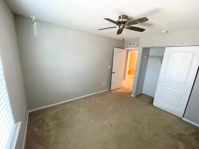 Building Photo - 4905 Sweet Shade Trail