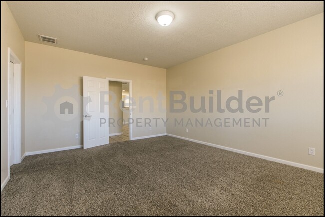 Building Photo - CALL US TODAY AT (505) 808-6467 TO SCHEDUL...