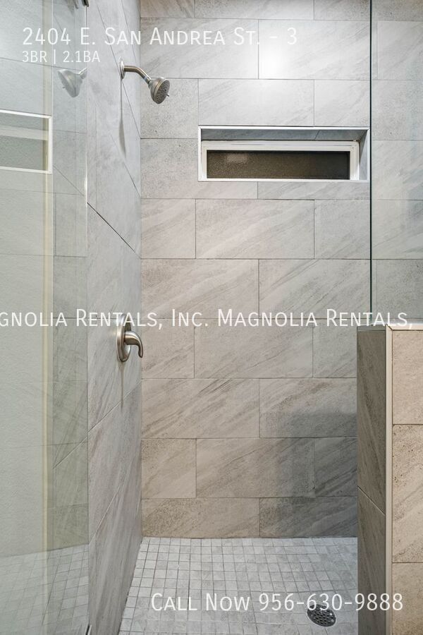 Building Photo - 2404 E San Andrea St